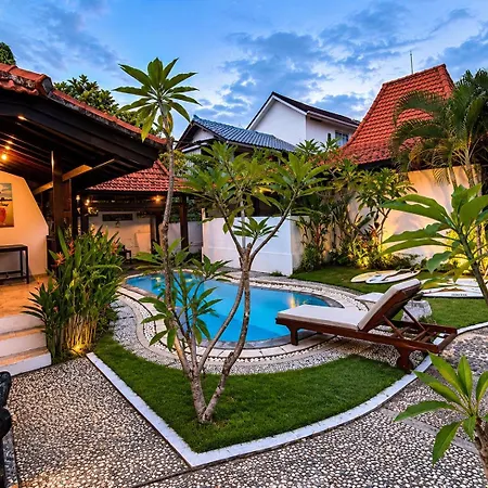 Surfer Paradise Villas Bali