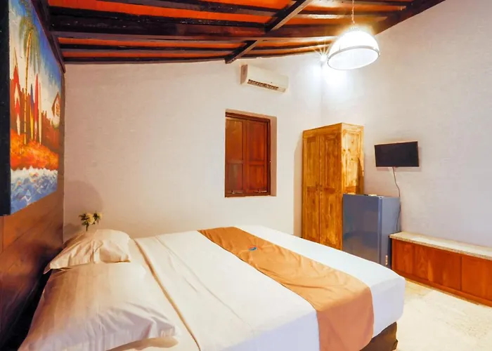 Surfer Paradise Bali 3*