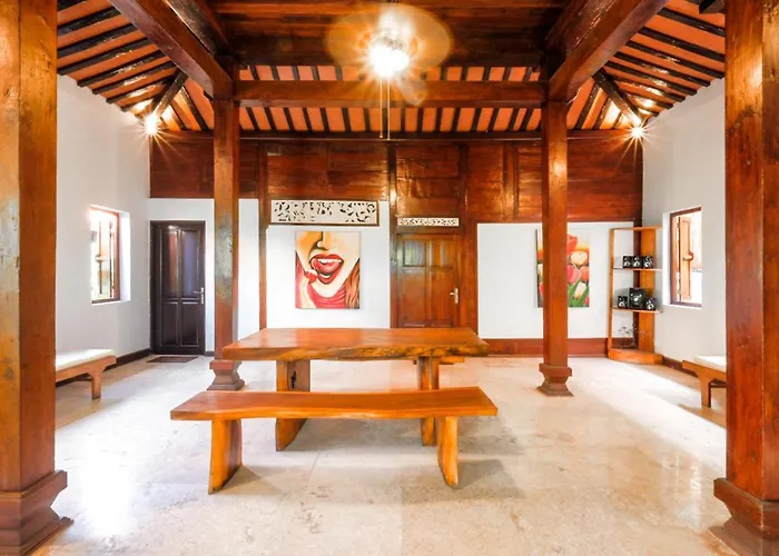 Surfer Paradise Bali ベッド・アンド・ブレックファスト