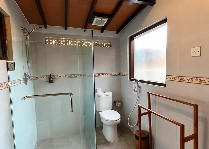 Surfer Paradise Bali Bed & Breakfast 3*
