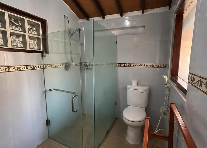 Surfer Paradise Bali 3*