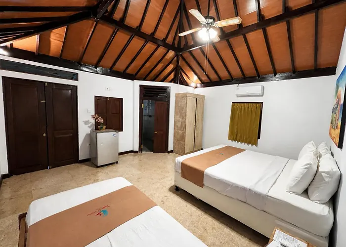 Bed & Breakfast Surfer Paradise Bali 3*