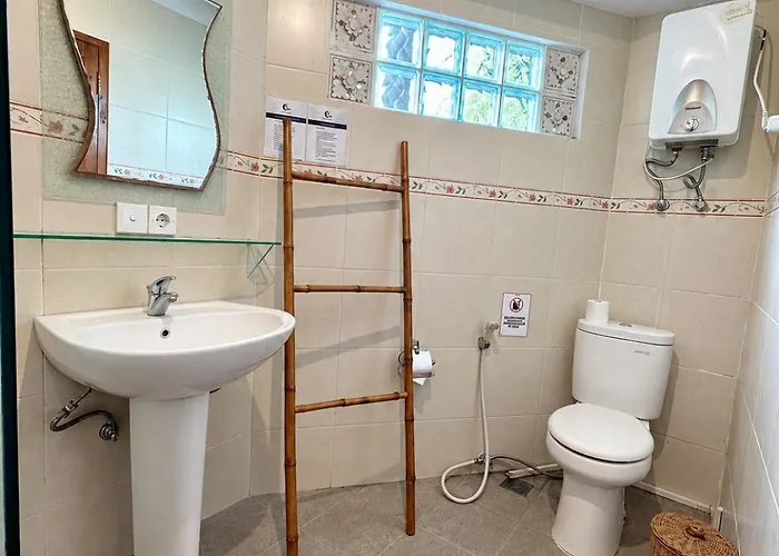 Surfer Paradise Bali Bed & Breakfast